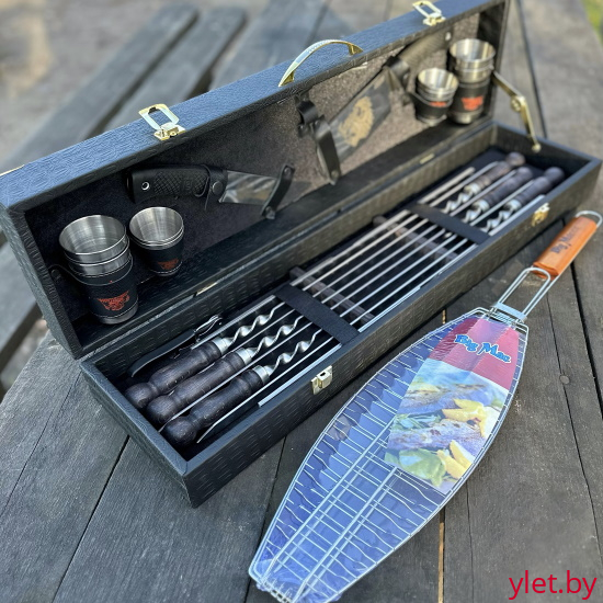 Набор с шампурами для шашлыка в чемодане Кедр 19 предметов, черный 1003 Кизляр