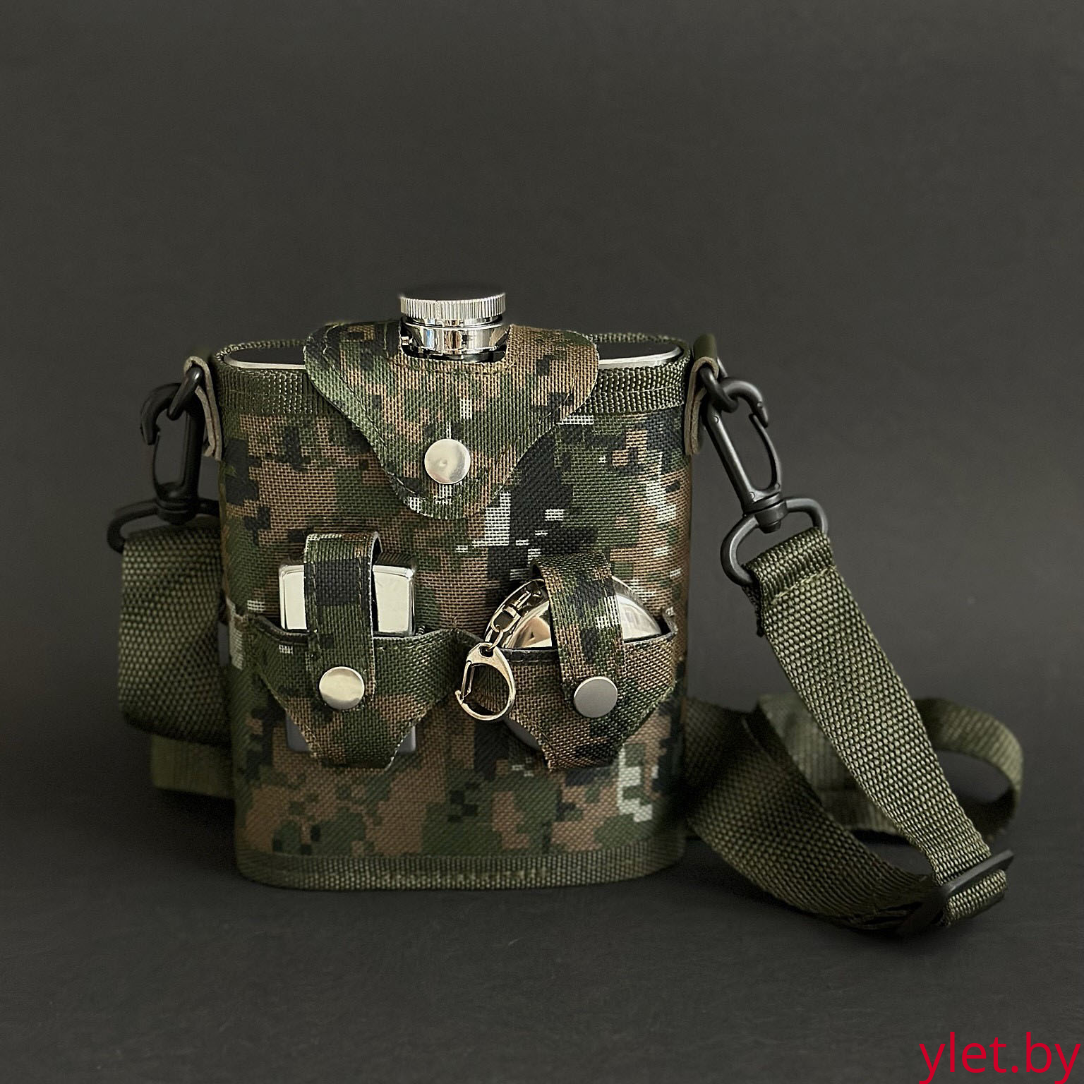 Набор походный 4 предмета черный (фляжка 530 мл, зажигалка бензиновая, складная стопка, ремень для переноски)