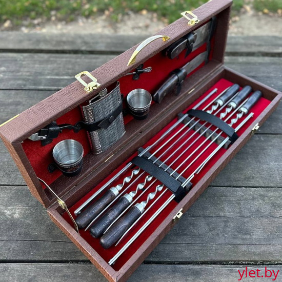 Набор с шампурами для шашлыка в чемодане Медведь, 16 предметов, коричневый 1009 Кизляр