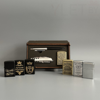 Подарочный набор "Самому сильному и надежному" горы (Ручка, бензиновая зажигалка, мультитул)