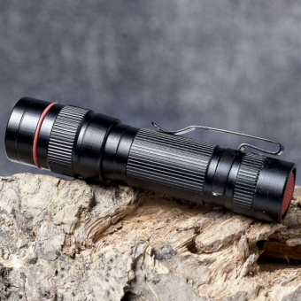 Фонарь B516 на батарейках