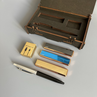 Подарочный набор " Никаких преград " (Ручка, USB зажигалка Ciger, зарядный кабель)