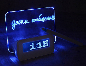 Часы будильник с дисплеем для записей
