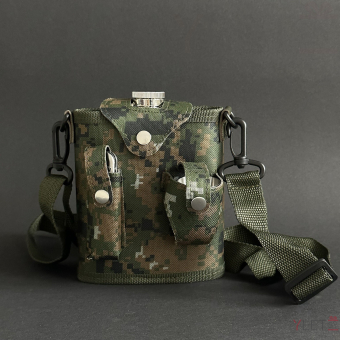 Набор походный 5 предметов черный (фляжка 530 мл, мультитул, 3 стопки, ремень для переноски)