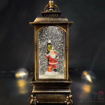 Снежный музыкальный Ретро фонарь квадратный "Дед мороз с фонарем" 8х8х21 см