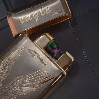 Импульсная зажигалка двойная Lighter со световым датчиком Орел