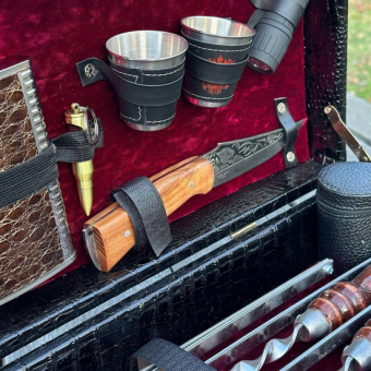 Набор с шампурами для шашлыка в чемодане Элит, 17 предметов, черный B