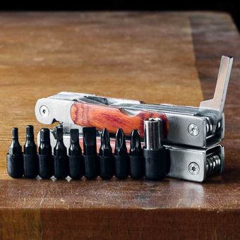 Мультитул с насадками в чехле