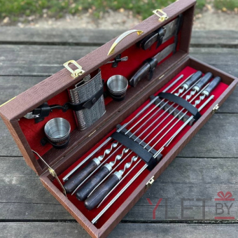 Набор с шампурами для шашлыка в чемодане Медведь, 16 предметов, коричневый 1009 Кизляр