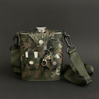 Набор походный 4 предмета черный (фляжка 530 мл, зажигалка бензиновая, складная стопка, ремень для переноски)