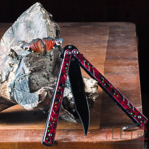 Складной нож бабочка Краcные черепа