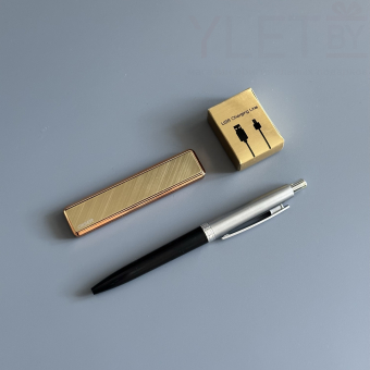 Подарочный набор " Настоящему мужчине " (Ручка, USB зажигалка Ciger, зарядный кабель)