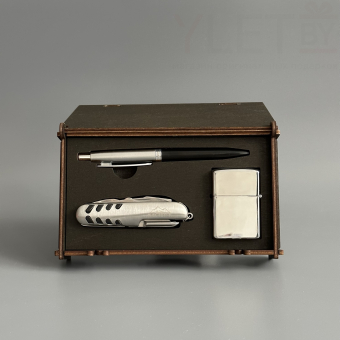 Подарочный набор "Самому сильному и надежному" горы (Ручка, бензиновая зажигалка, мультитул)